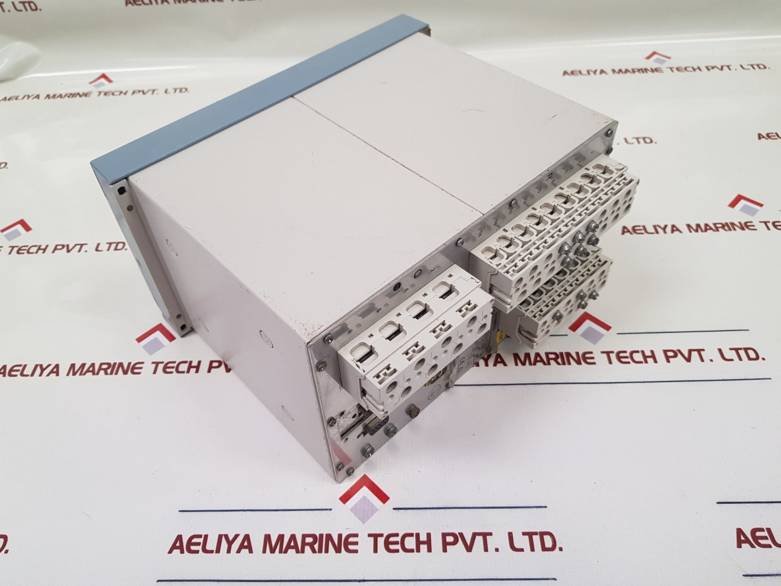 Siemens 7sd6101-5bb29-0bj0 differential protection relay 