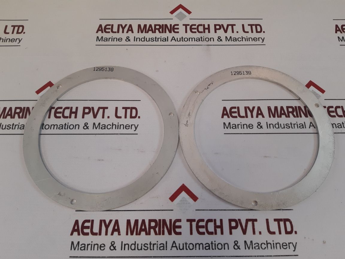 Lot Of 6X 1295139 Oil Wiper Retainer