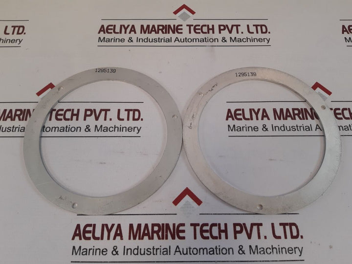 Lot Of 6X 1295139 Oil Wiper Retainer