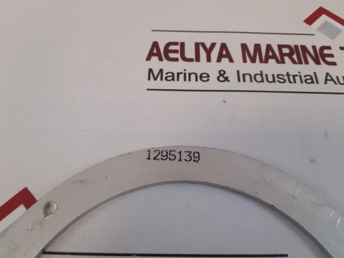 Lot Of 6X 1295139 Oil Wiper Retainer