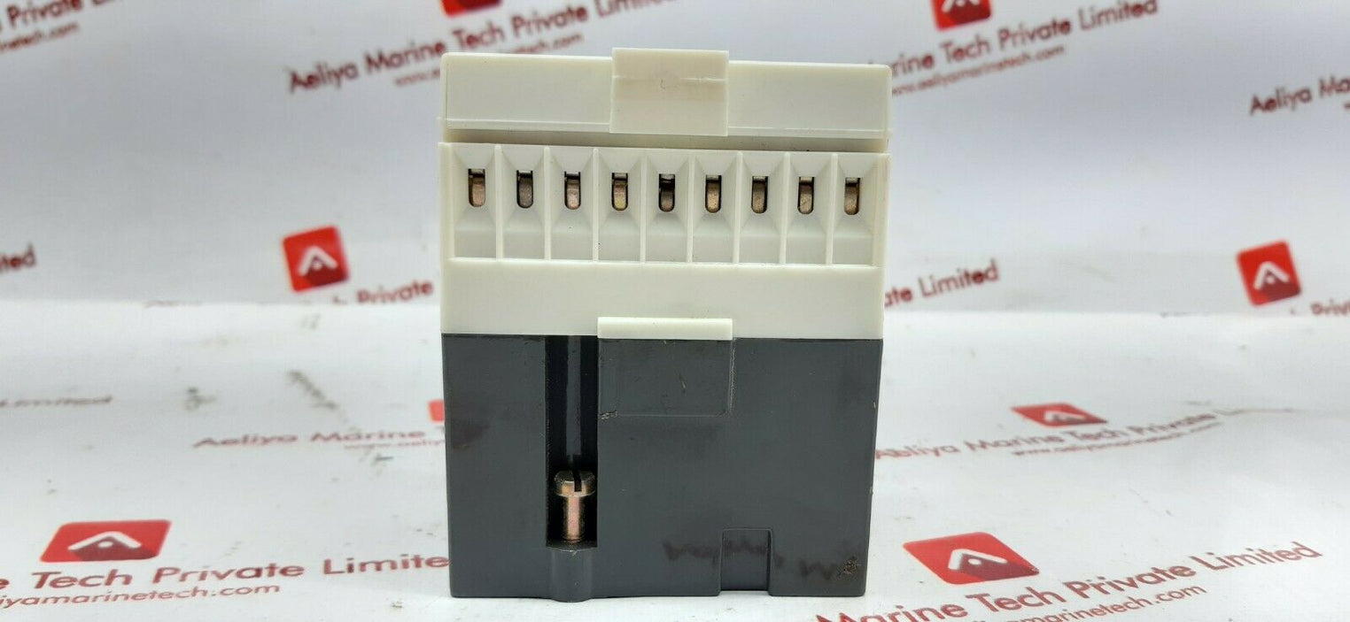 Telemecanique ca2-fn 162 relay 440v 60hz used