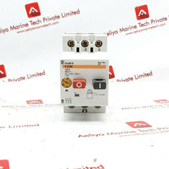 Merlin gerin multi 9 p25m circuit breaker