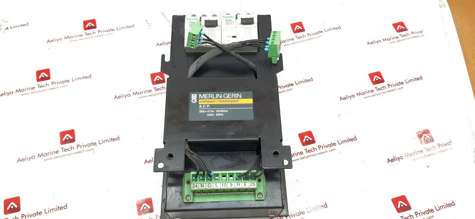 Merlin gerin compact/masterpact interface plate acp 380v