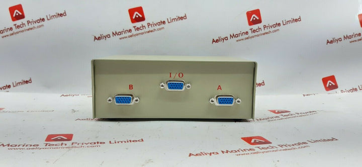 Roline 390-1760 data switch box