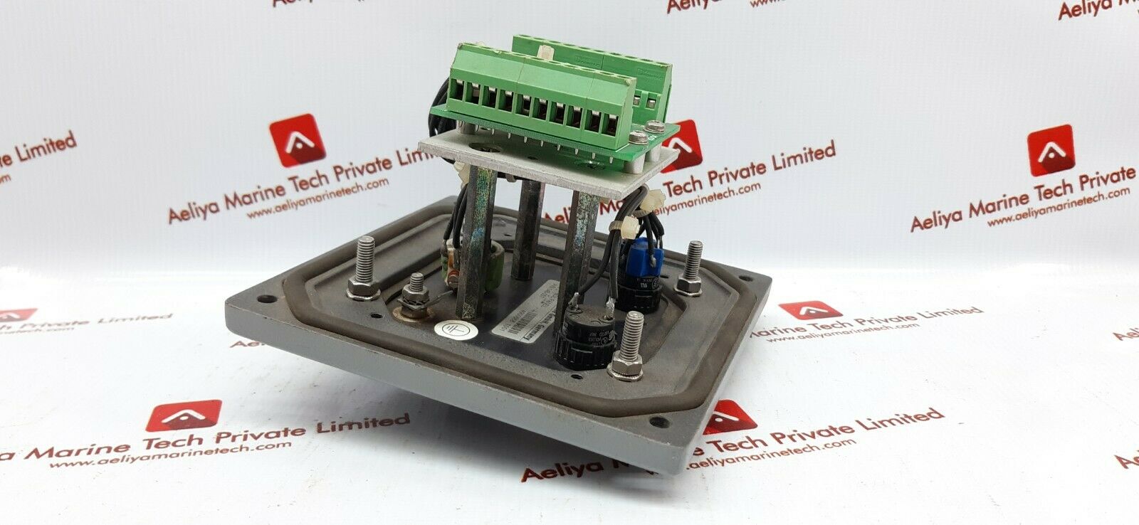 Raytheon marine anschutz aw-148-037 control panel – Aeliya Marine Tech