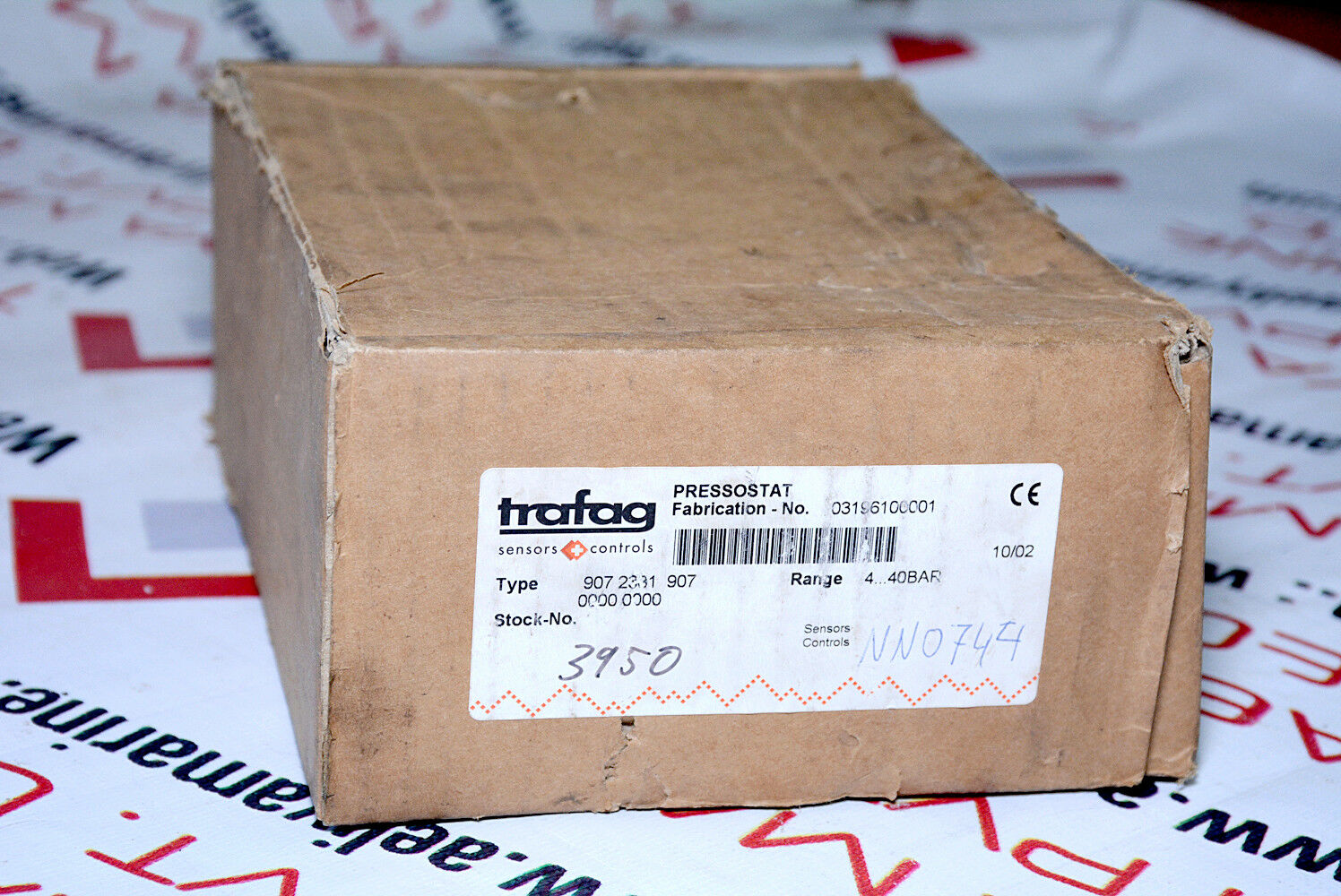 TRAFAG 907 2381 907 PRESSURE SWITCH