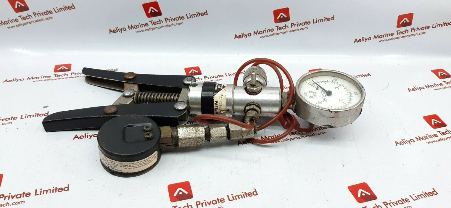 Hand held test pump tp1 pressure calibrator
