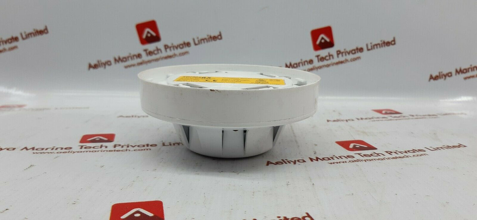 Apollo series65 55000-216 apo lonisation smoke detector