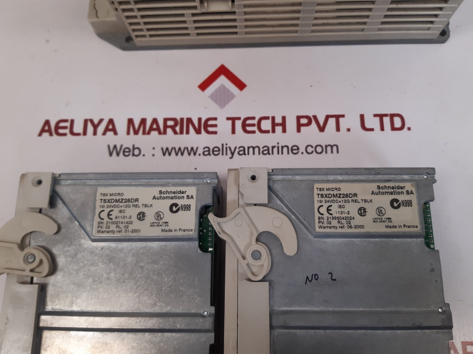 Schneider electric tsx3721001+Tsx dmz 28dr+tsx aez 802 controller