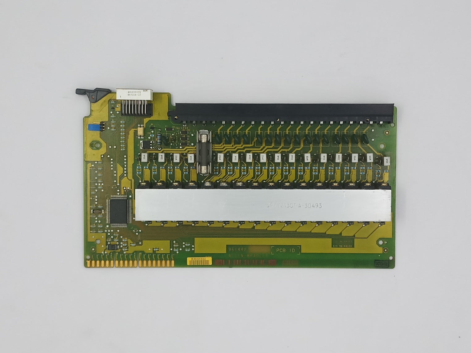 Allen Bradley 1771-oad b ac output module