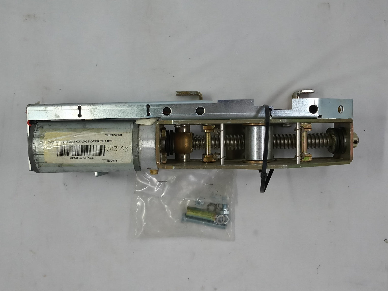 Abb Uemc40K3-220V Dc