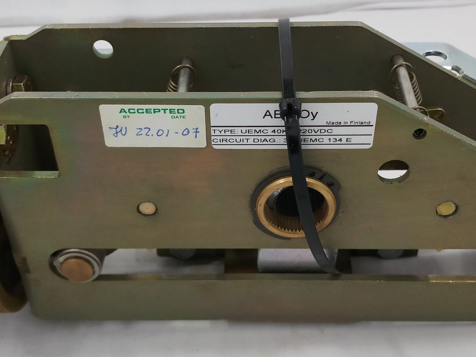 Abb Uemc40K3-220V Dc