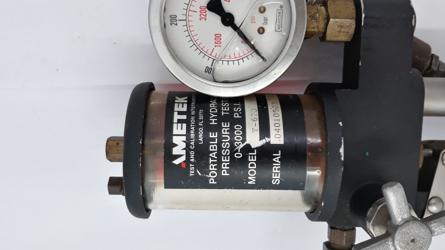 Ametek t-620 portable hydraulic pressure test 0-3000 p.s.i.