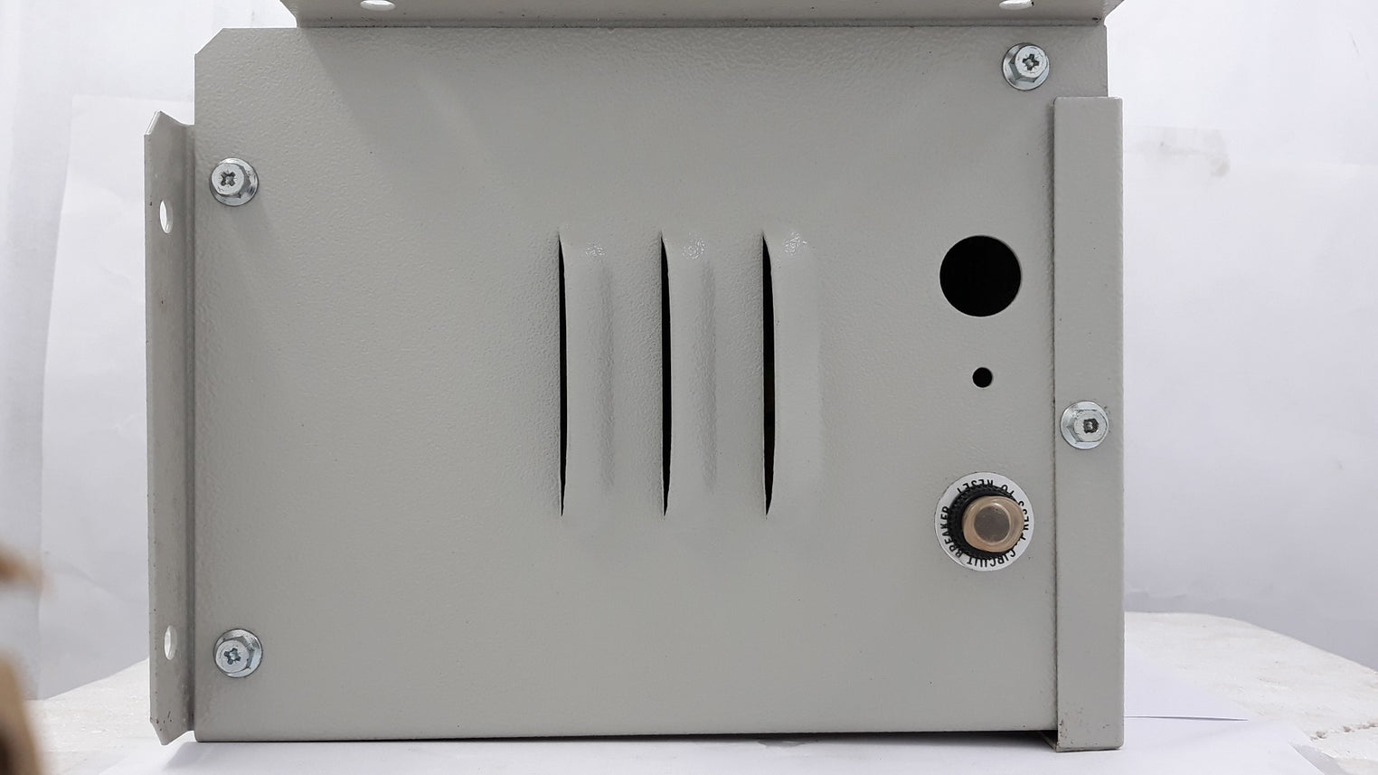 Carroll& Meynell Safety Isolating Transformer Input 230V 50Hz Single Phase