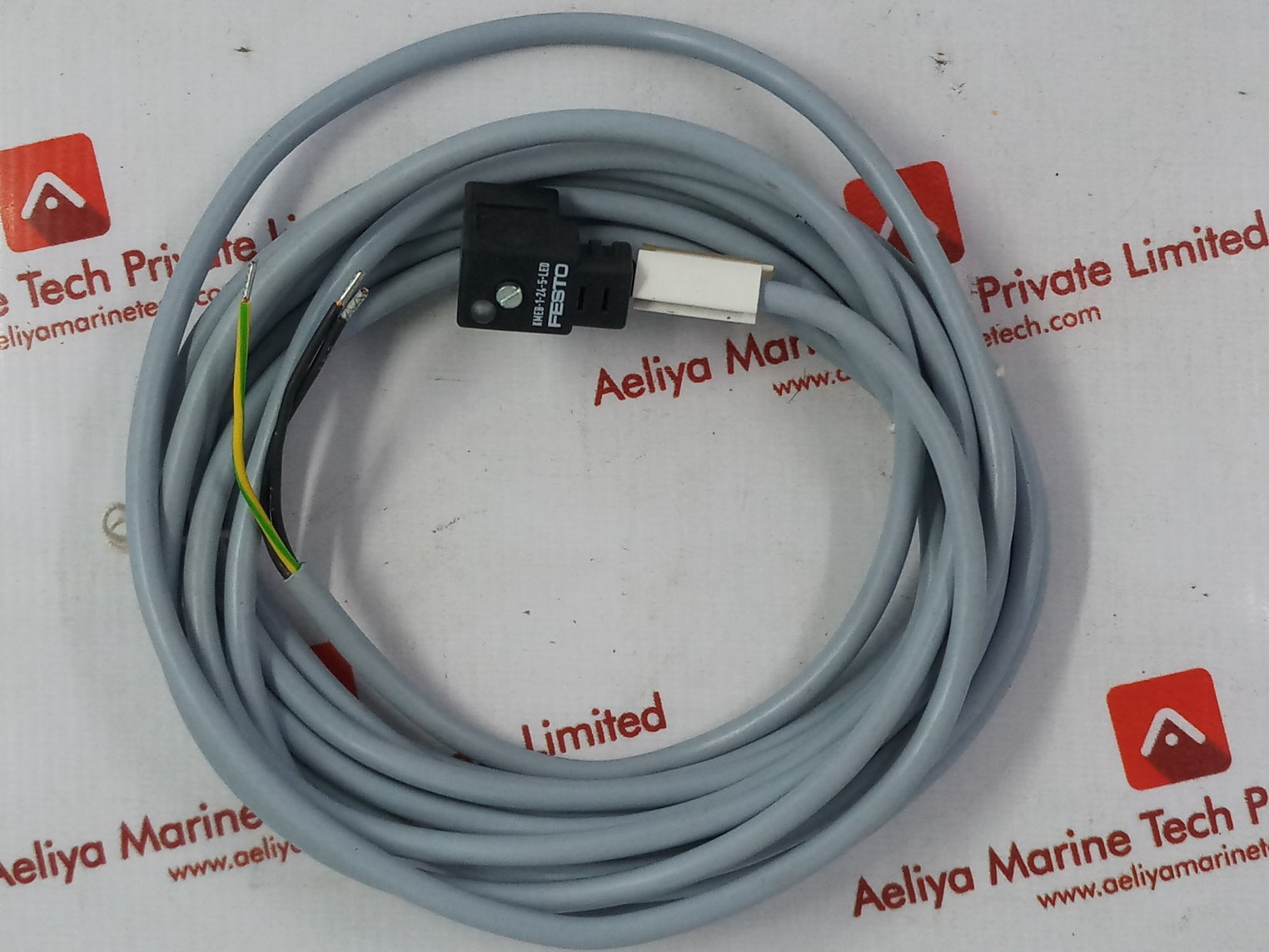 Festo Kmeb-1-24-5 Led Solenoid Plug Socket With Cable