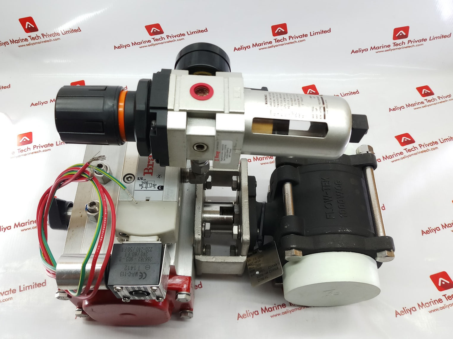 Bray Controls 92-0830-11300-532 And 551000-74603533 Filter Regulator