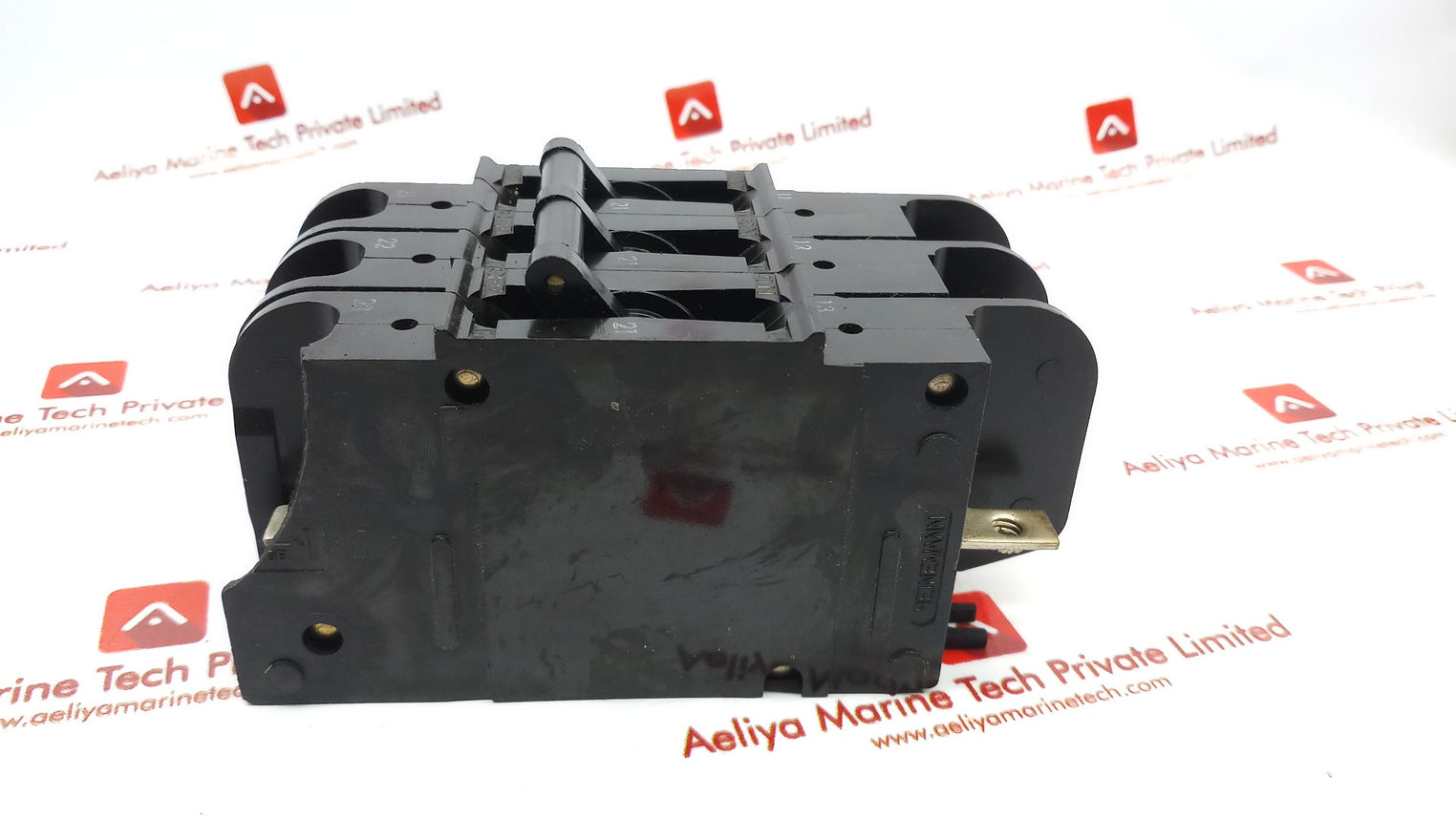 Heinemann Cf3-g8-ae Cf3-z33-55, 3 Pole Circuit Breaker