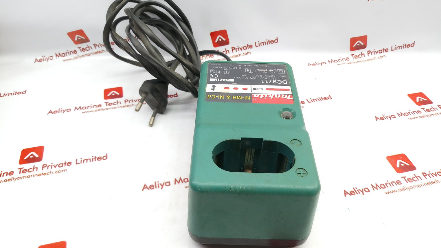 Makita Dc9711 Ni-mh & Ni-cd Battery Charger 7.2V=9.6V=1.5A