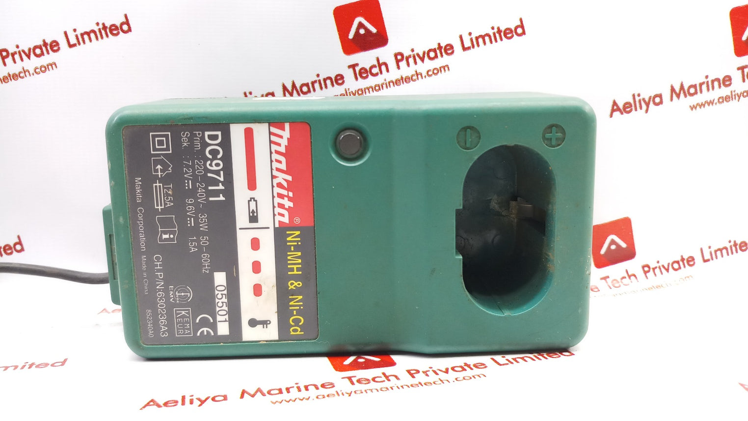 Makita Dc9711 Ni-mh & Ni-cd Battery Charger 7.2V=9.6V=1.5A