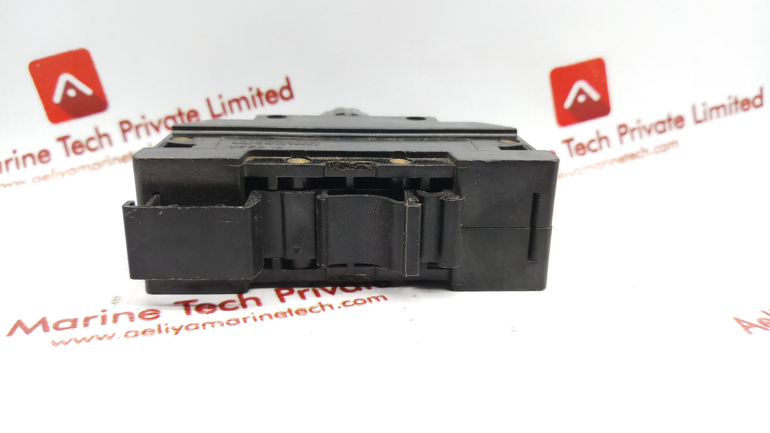 Phoenix Contact Used 16 Fuse Terminal Block