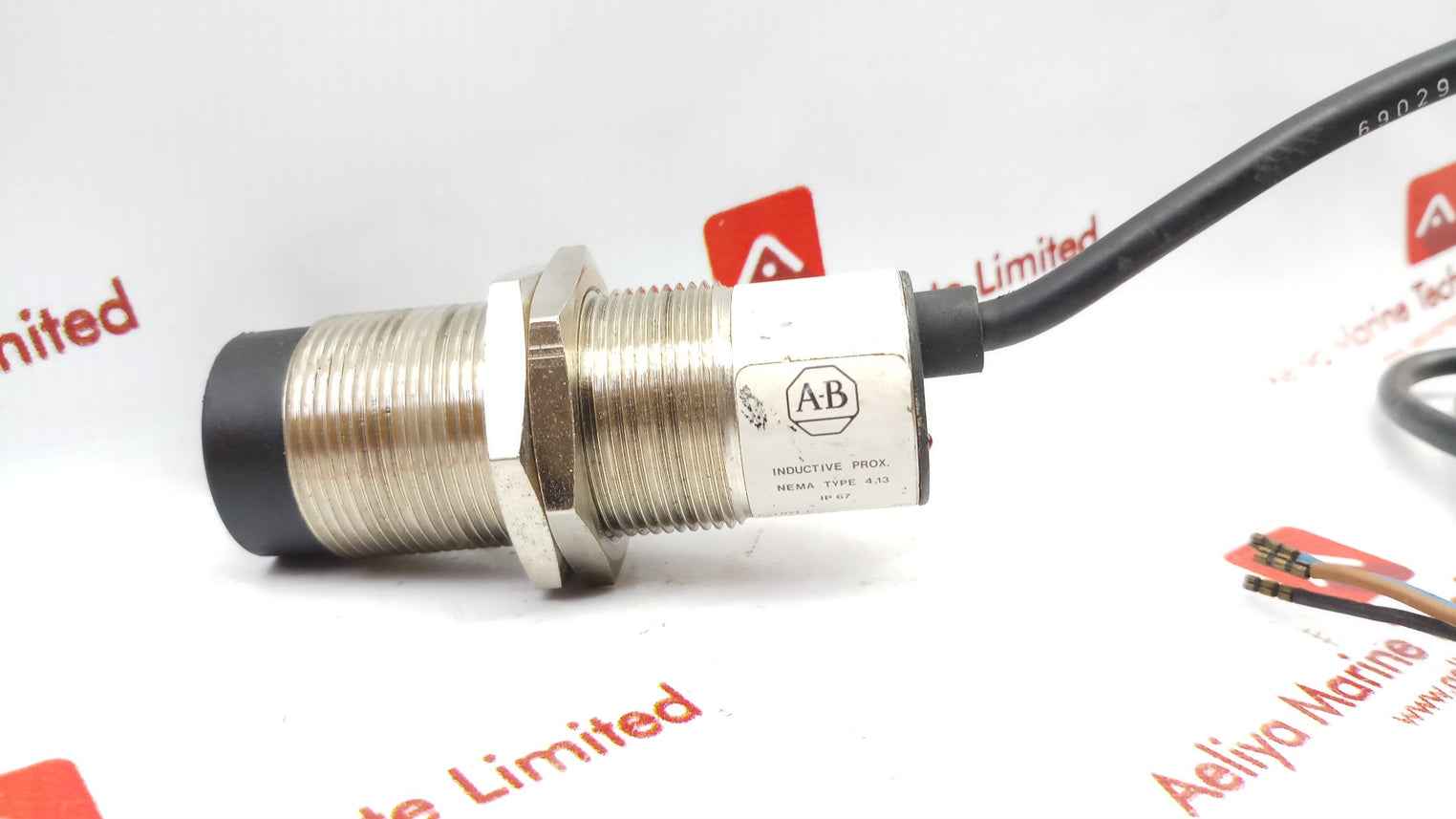 Allen-bradley 871 C-p15B30 Inductive Proximity Sensor