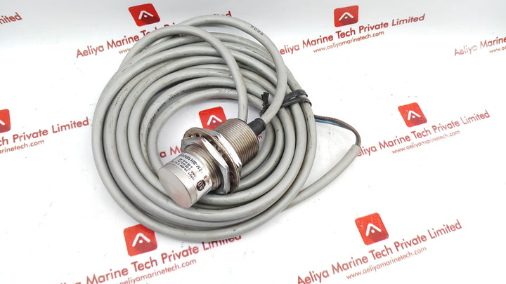 Allen bradley 871tm-bh15n30-ax proximity sensor ser A