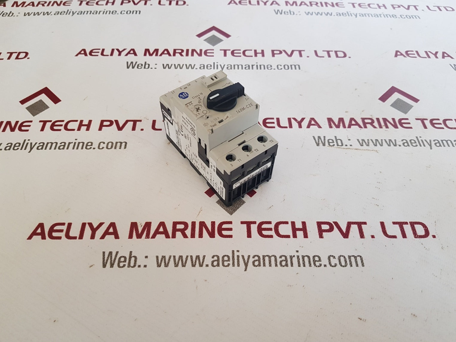 Allen-bradley 140m-c2e-b40 circuit breaker ser C