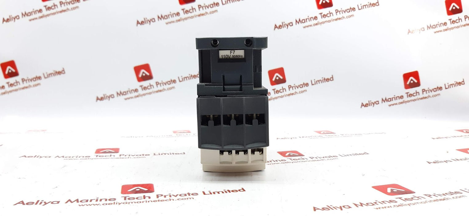 SCHNEIDER TELEMECANIQUE LC1D32 CONTACTOR 50/60HZ