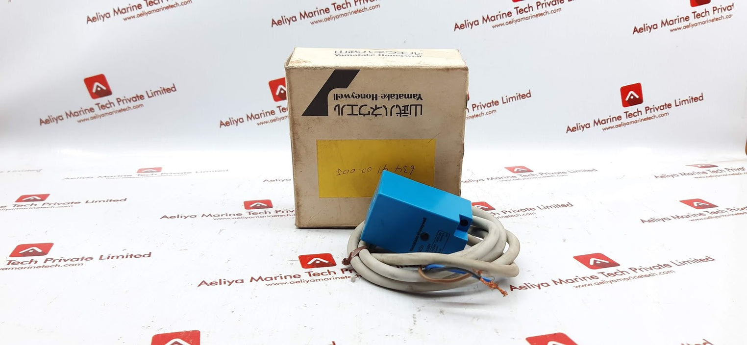 Yamatake-honeywell fl2-12a6h proximity switch