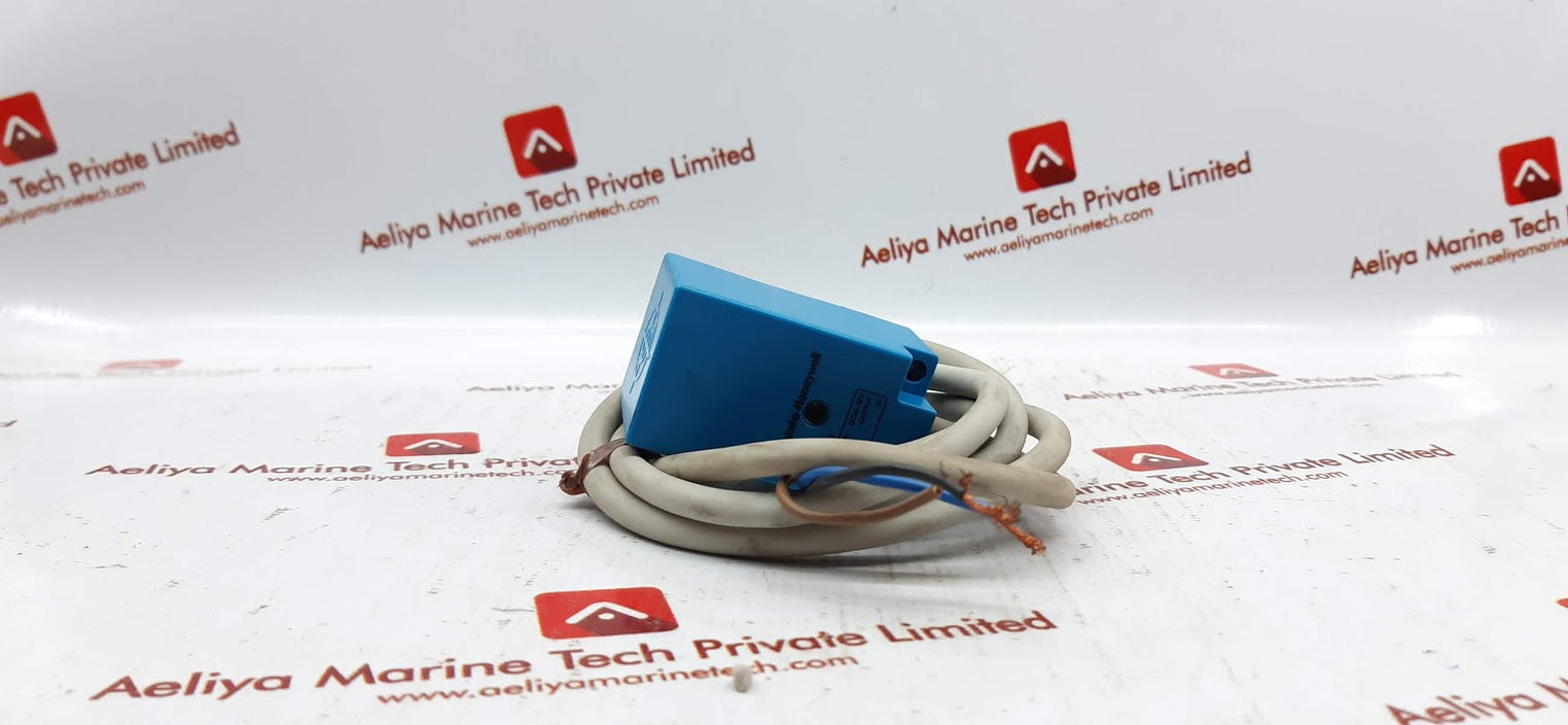 Yamatake-honeywell fl2-12a6h proximity switch