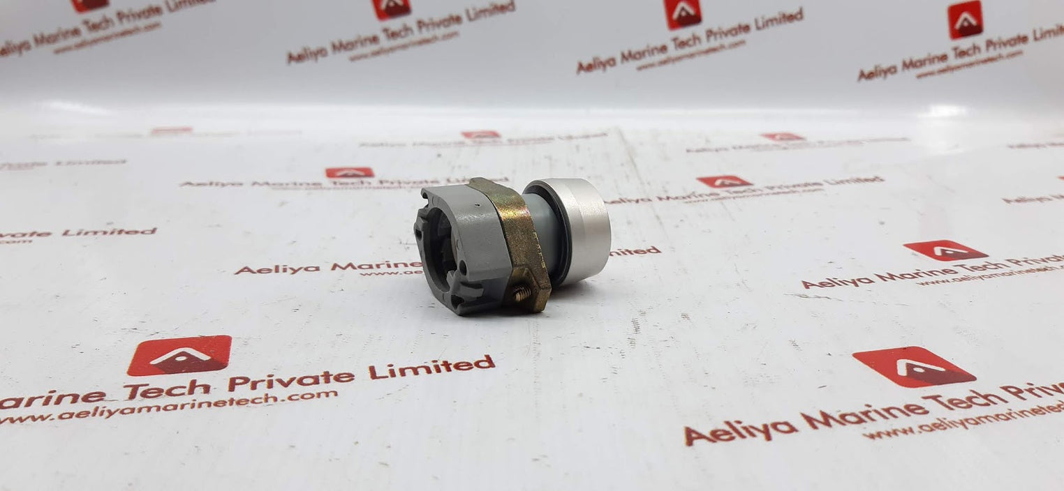 RED PUSH BUTTON 704 0122