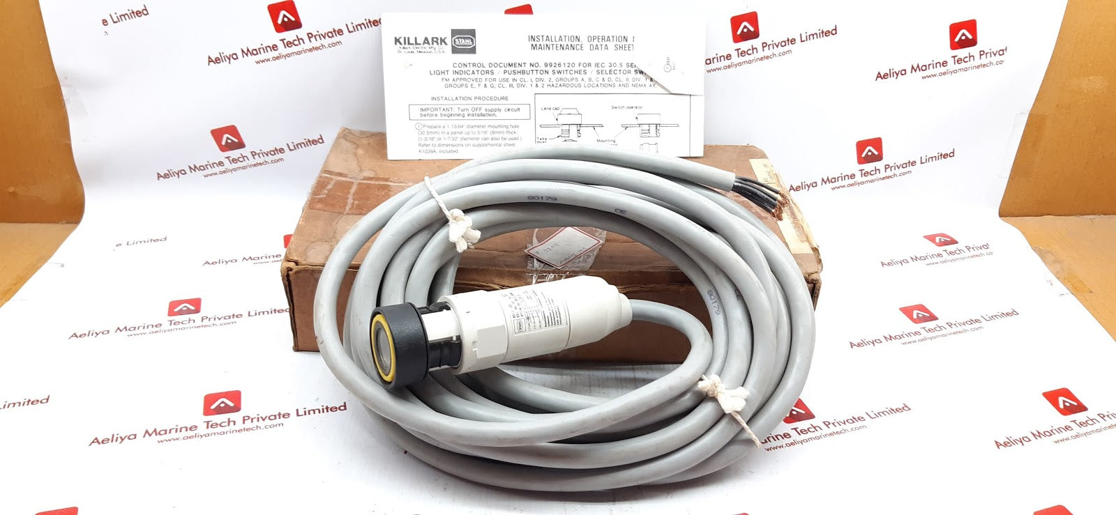 Stahl 8018-22 indication yellow light