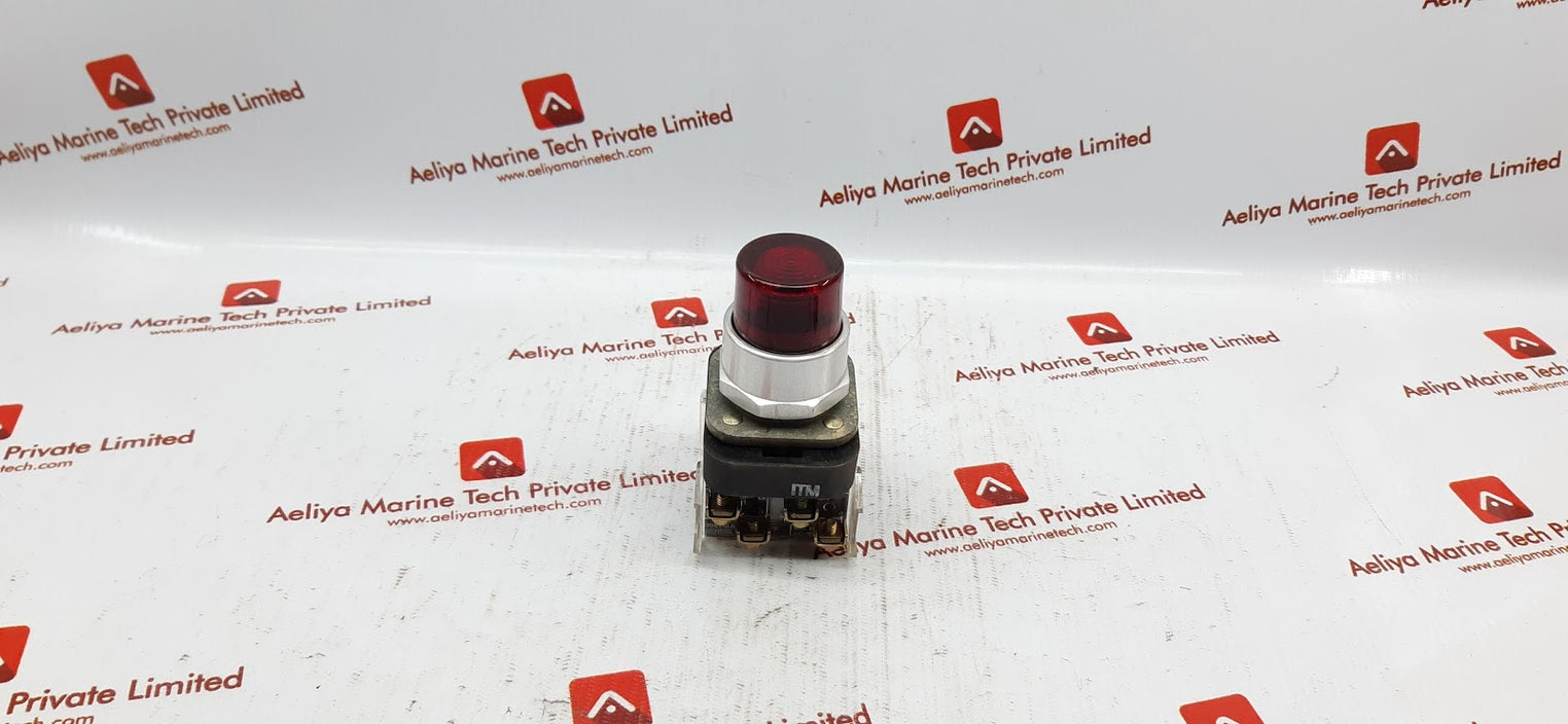 ALLEN-BRADLEY 800T-QB24 SER T RED PUSHBUTTON