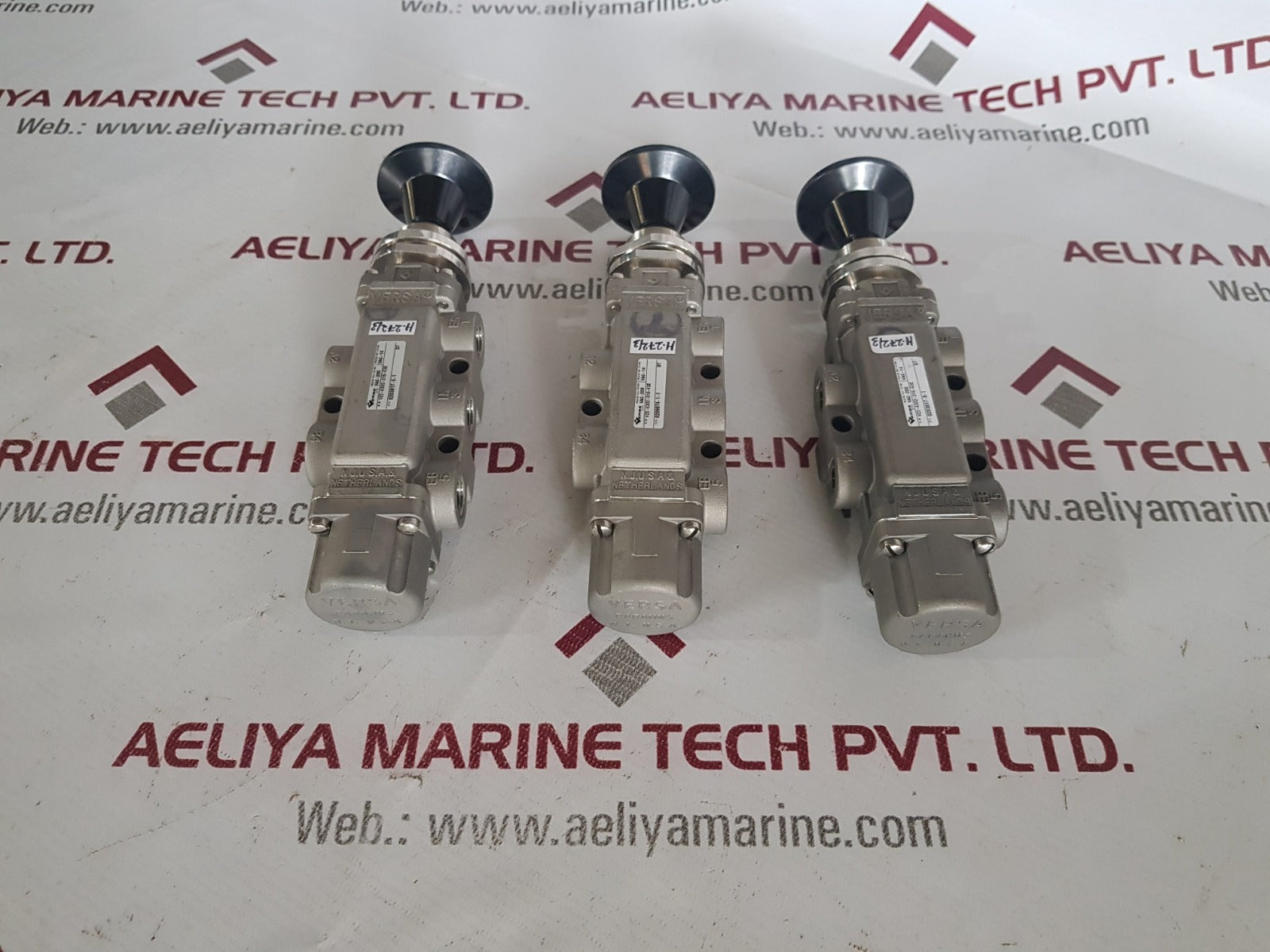 Versa vzi-4302-316-43e pneumatic directional valve