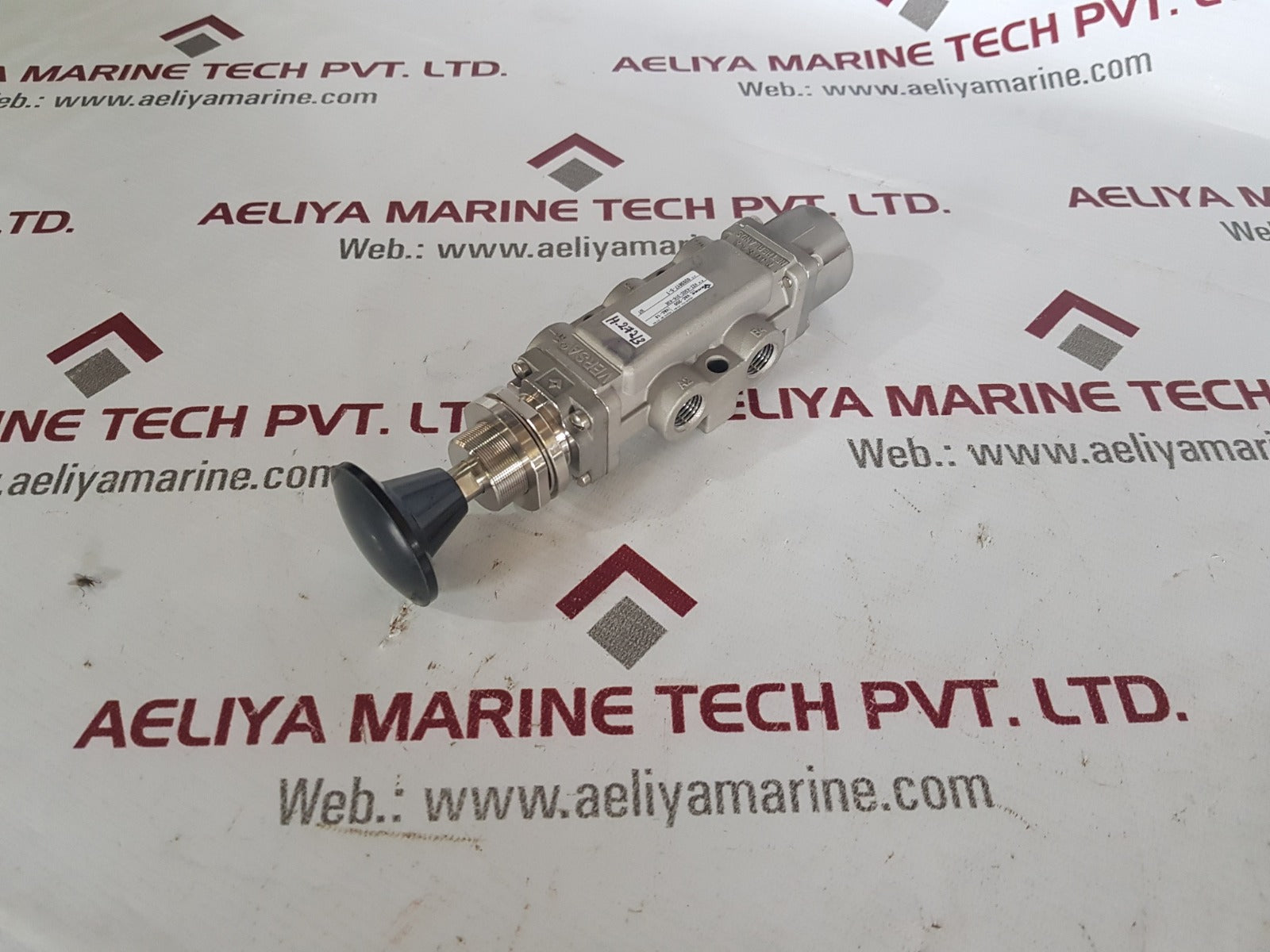 Versa vzi-4302-316-43e pneumatic directional valve