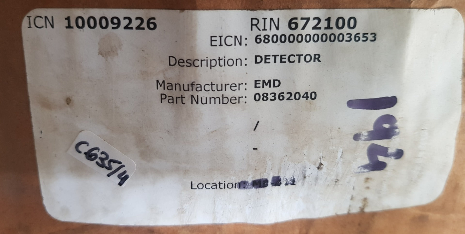 Engine systems 8362040 crankcase pressure detector