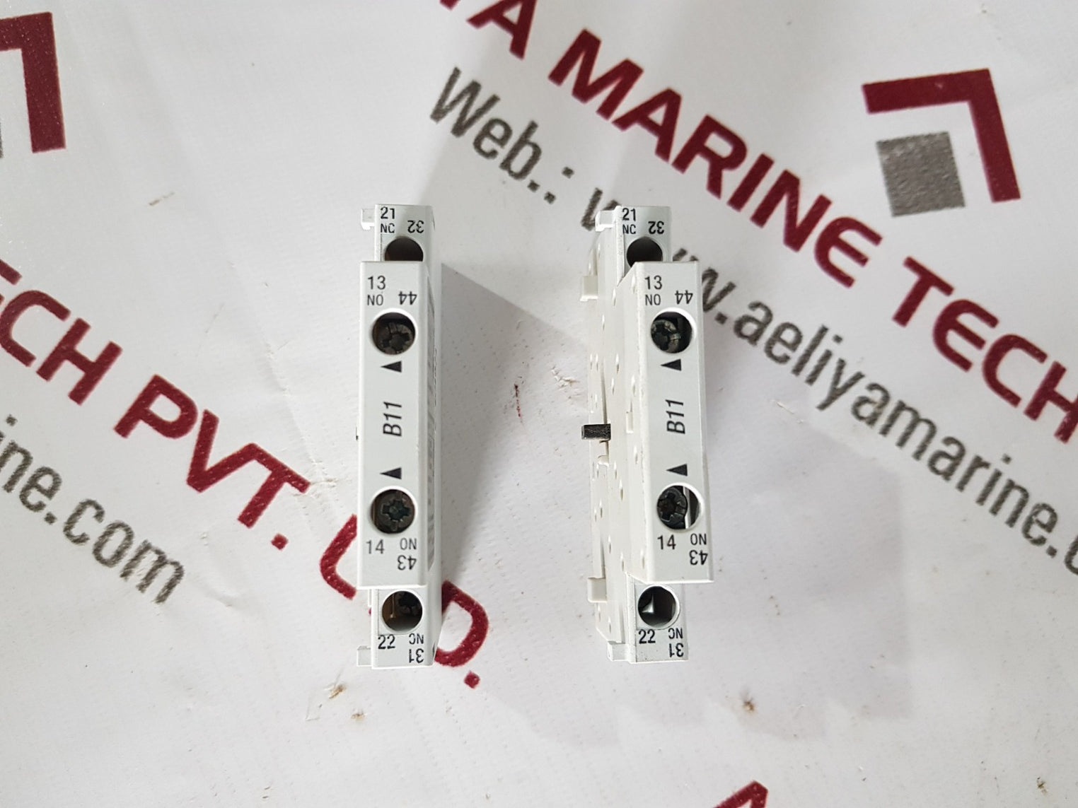 Allen-bradley 100-s ser b auxiliary contacts