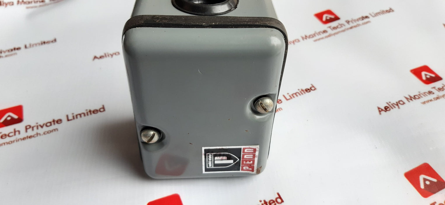 Johnson controls a91gaa.1 conduit box duct sensor