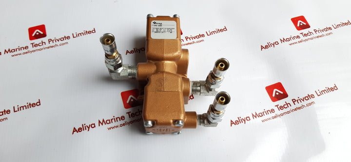 Versa vps-3302 3-way pneumatic directional valve