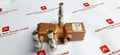 Versa vps-3302 3-way pneumatic directional valve
