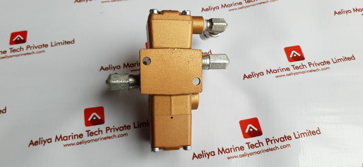 Versa vps-3302 3-way pneumatic directional valve