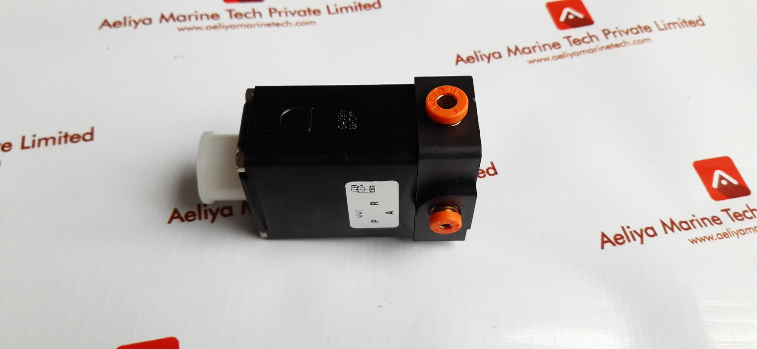 Burkert 5330 c 7/64 fkm p5 solenoid valve