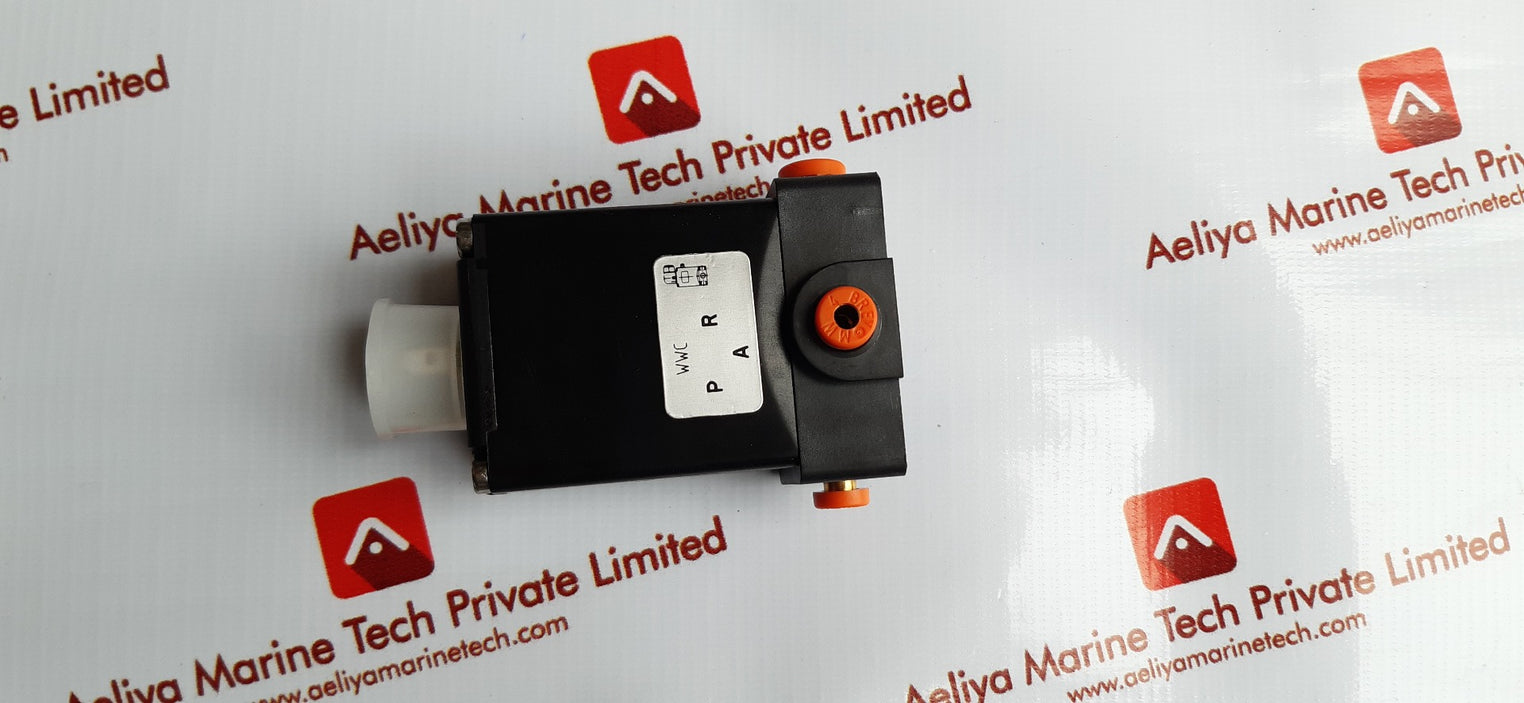 Burkert 5330 c 7/64 fkm p5 solenoid valve