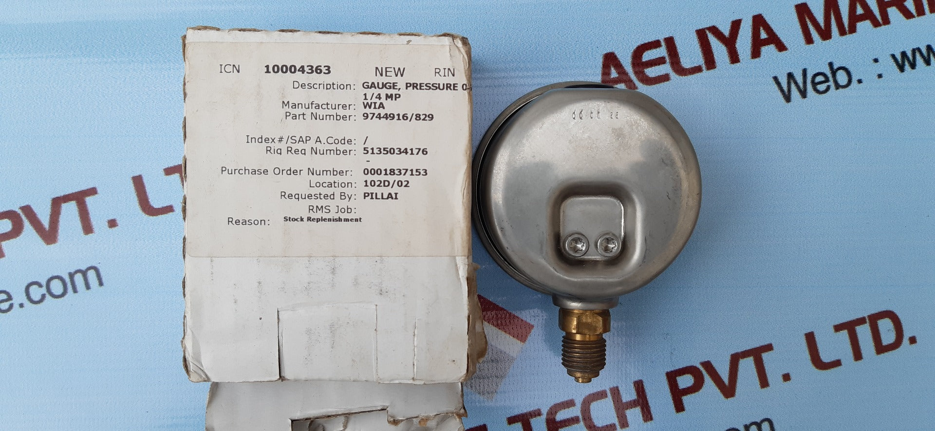 Wika 213.53.063 pressure gauge 0 to 21 kg/cm2 & psi