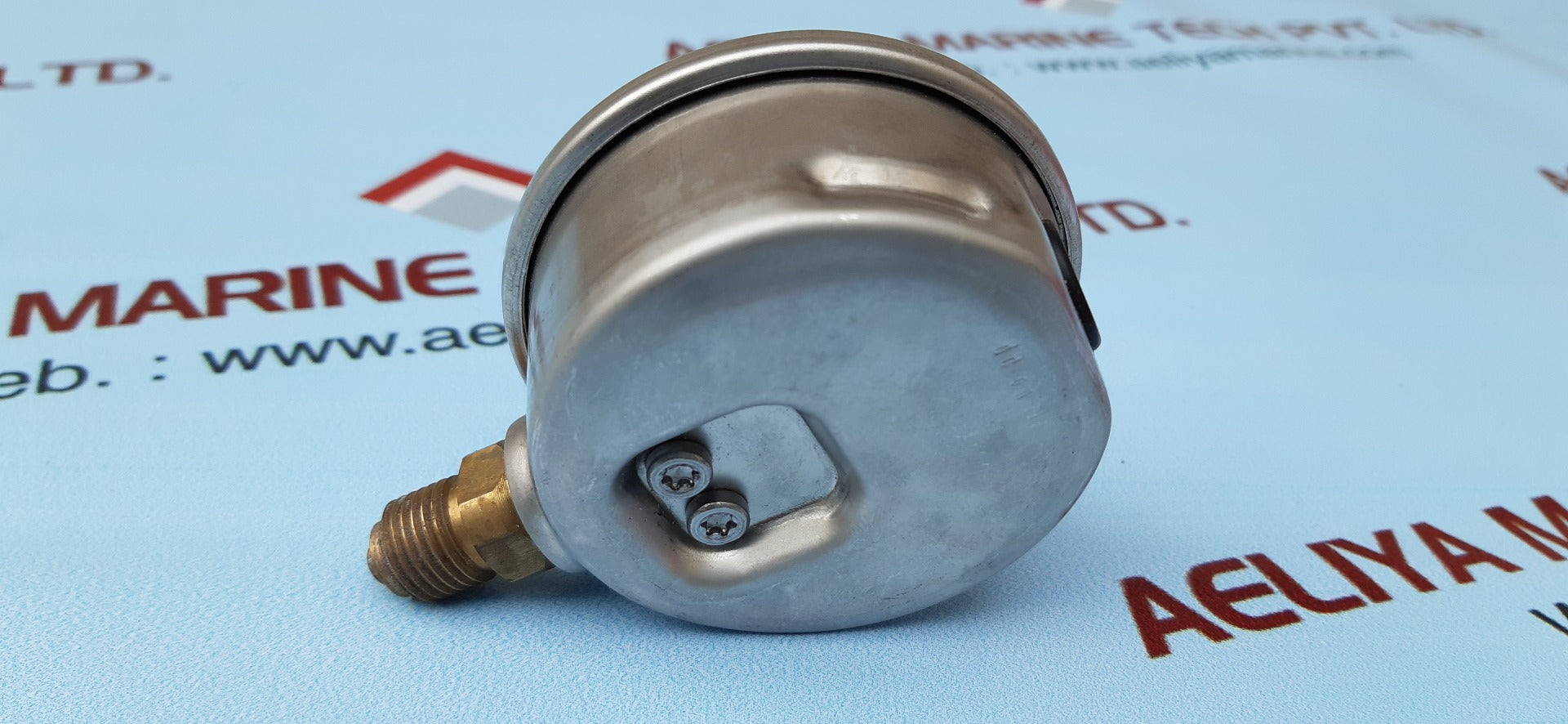 Wika 213.53.063 pressure gauge 0 to 21 kg/cm2 & psi