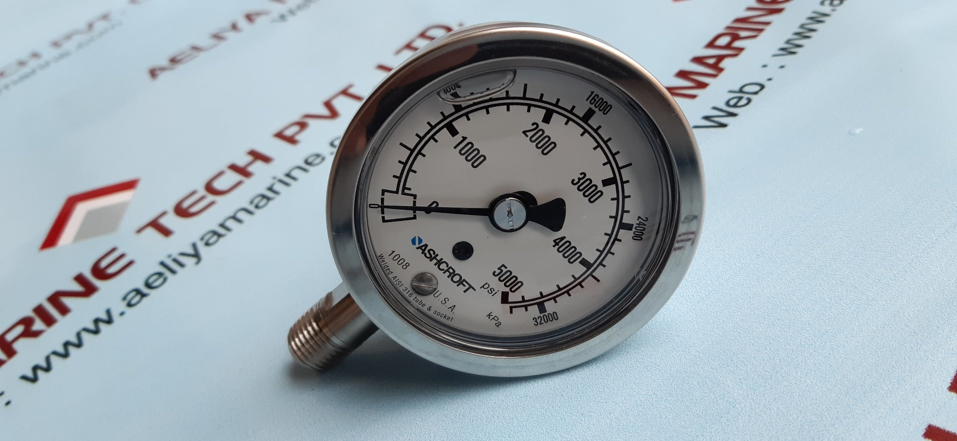Ashcroft 63-1008-s-02l-5000# industrial duralife gauge 0 to 5000 psi