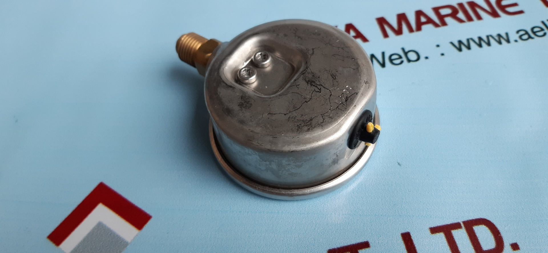 Wika 213.53.63 pressure gauge 4kg/cm2 & psi