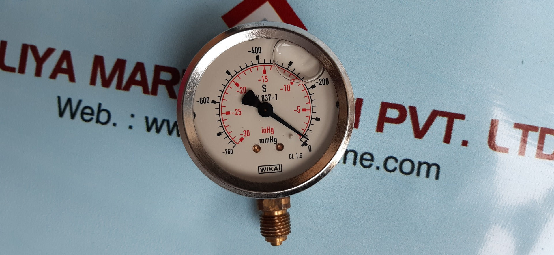 Wika 213.53.063 pressure gauge rnge -760 mmhg & inhg