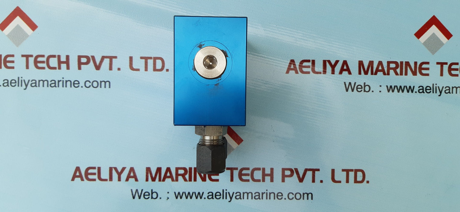 TORQLITE RT 24 BBVU BODY,BLOCK VALVE UNIT,WITH 2-EA SCREWS AND 2-EA SWAGELOK