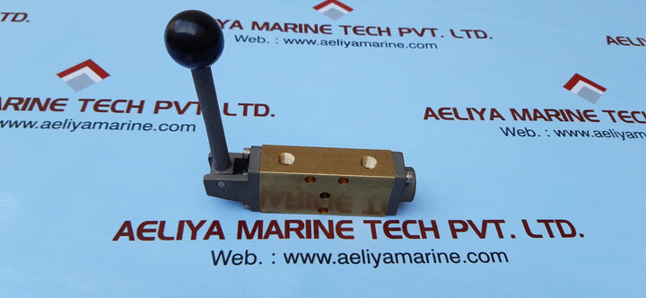 Brass valve 4 way 3 position hand ball control valve